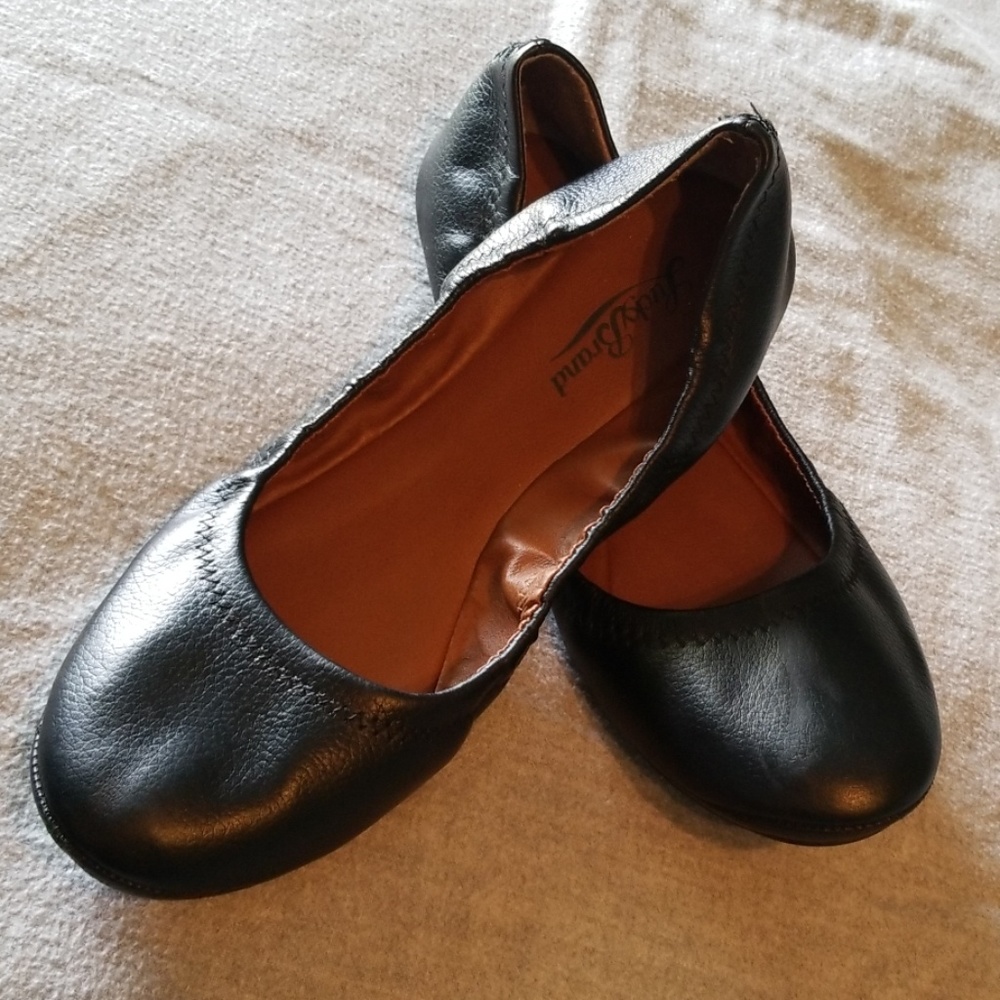 Lucky brand black leather flats
